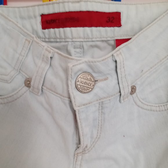 Jeans - Picture 3 of 4